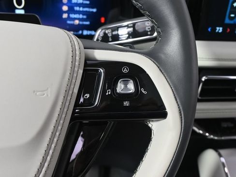New 2026 Lincoln Aviator Reserve AWD/4WD image 35