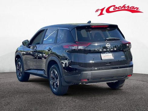 Used 2026 Nissan Rogue SV AWD/4WD image 4