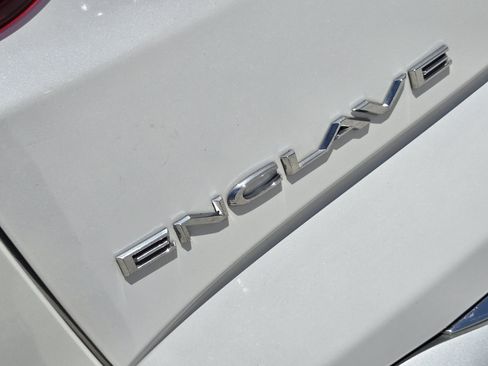 Used 2023 Buick Enclave Essence w/ Experience Buick Package FWD image 11