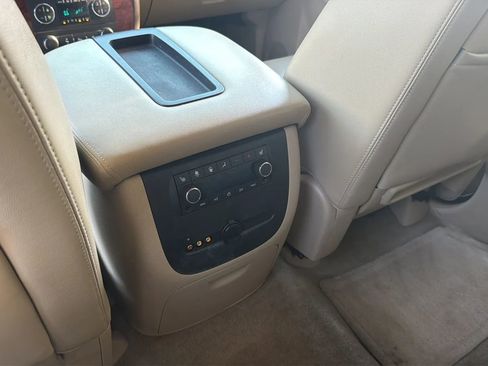 Used 2013 Chevrolet Tahoe LTZ AWD/4WD image 14