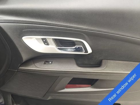 Used 2017 Chevrolet Equinox LS FWD image 11