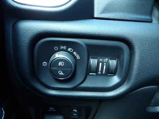 Used 2022 RAM 1500 Laramie AWD/4WD image 25