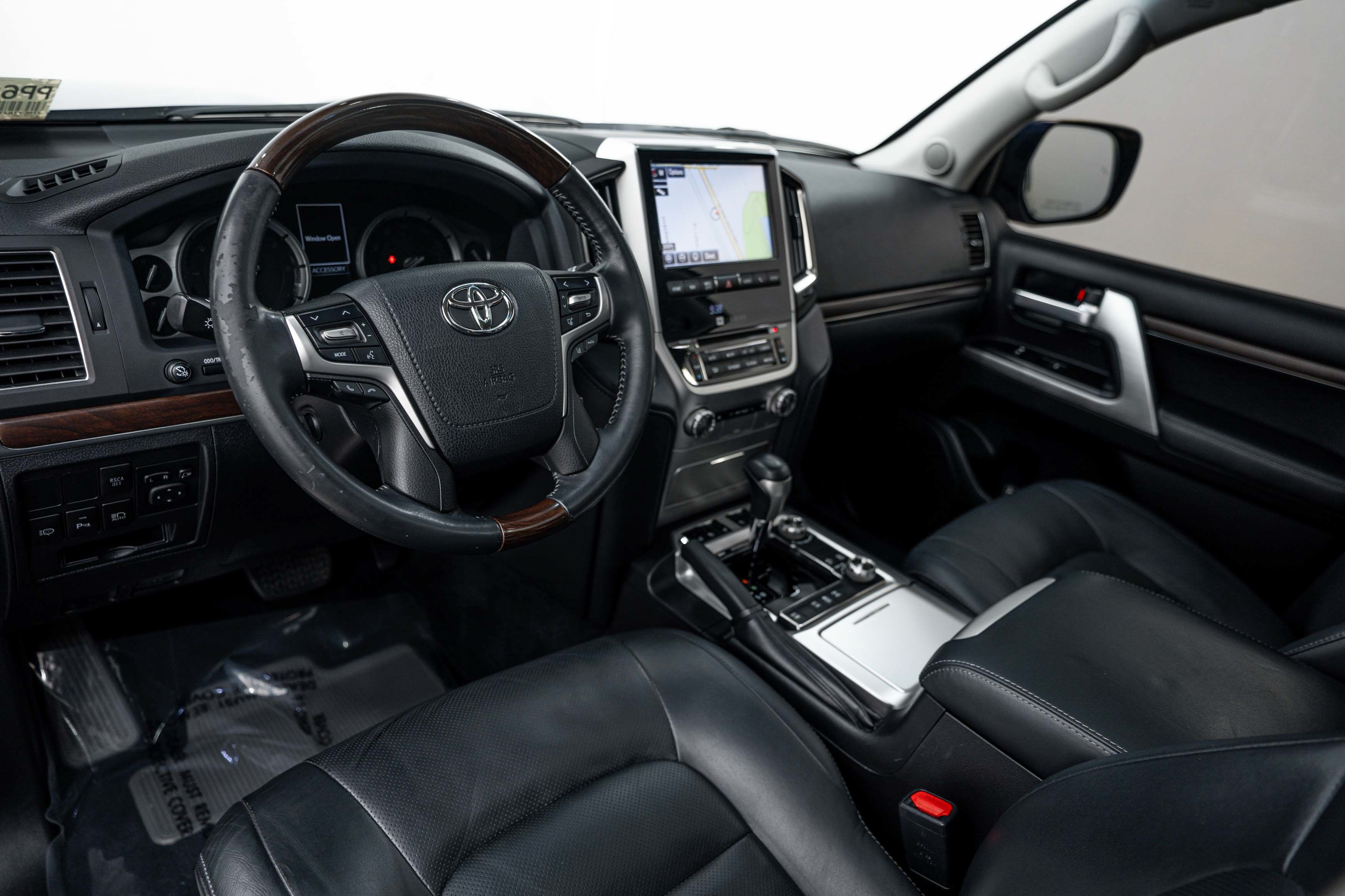 Used 2016 Toyota Land Cruiser AWD/4WD image 4