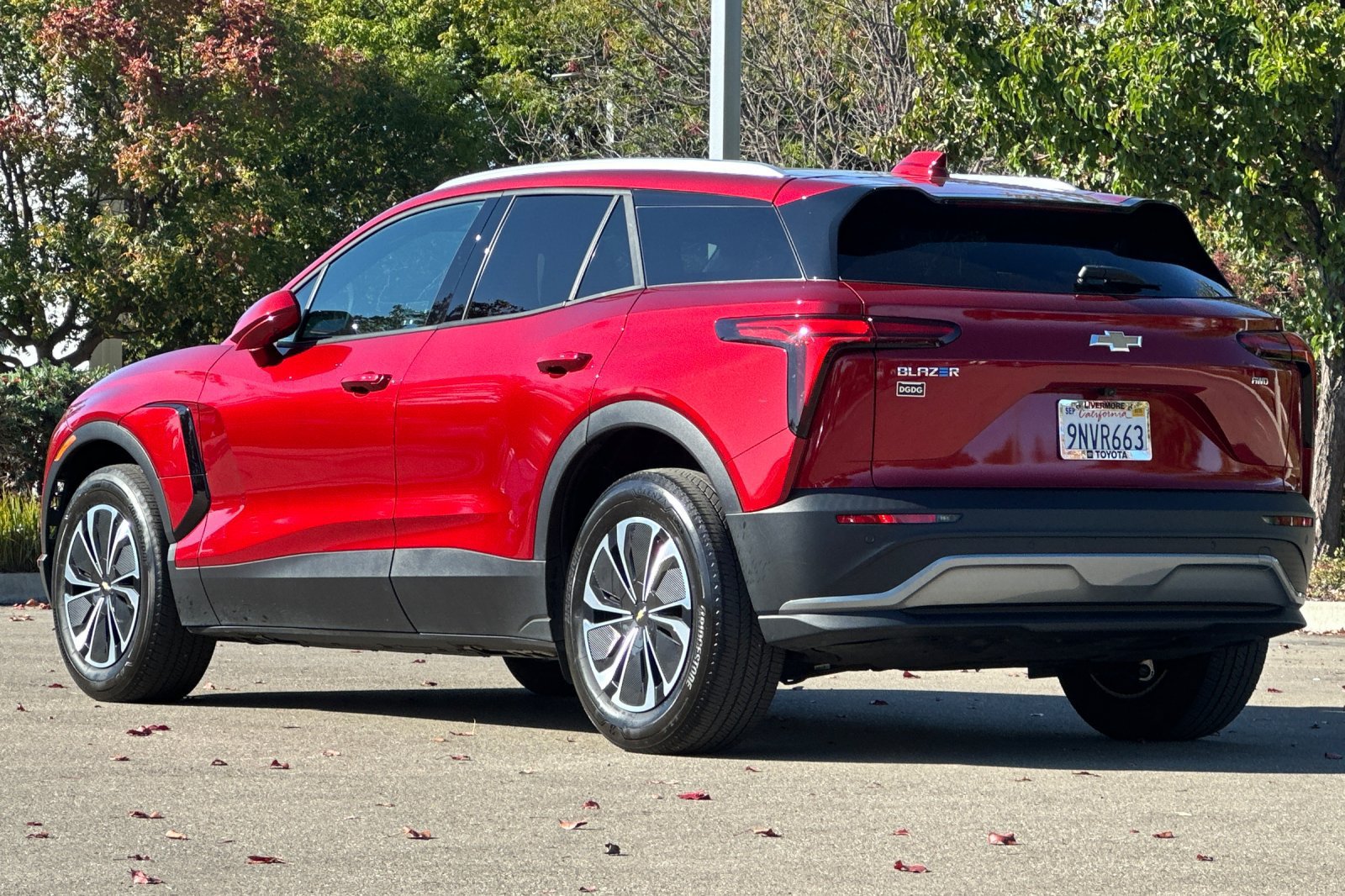 Used 2024 Chevrolet Blazer EV LT AWD/4WD image 6