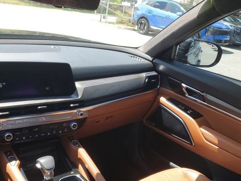 Certified 2025 Kia Telluride SX Prestige X-Line image 15