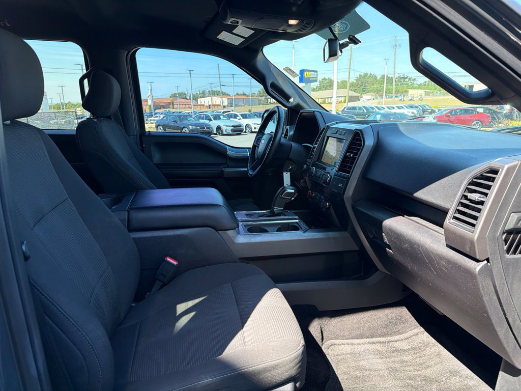Used 2017 Ford F150 XLT w/ Equipment Group 302A Luxury AWD/4WD image 26