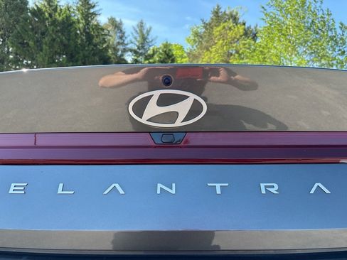 Certified 2024 Hyundai Elantra SEL FWD image 14