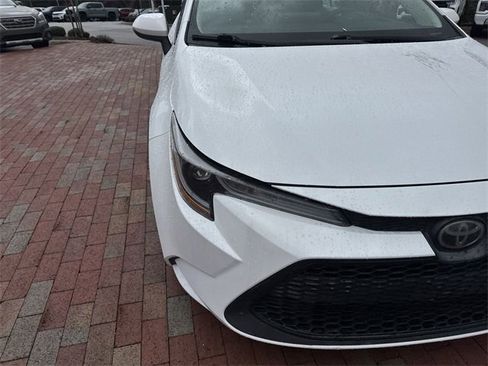 Used 2020 Toyota Corolla LE image 20