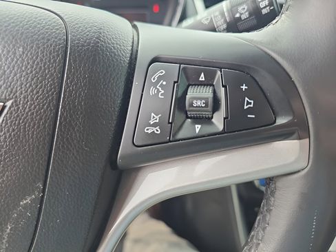 Used 2019 Chevrolet Trax LT w/ LT Convenience Package image 15