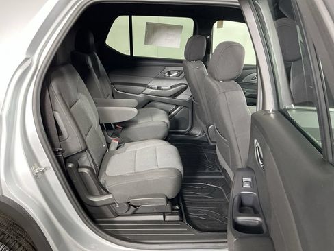 Used 2022 Chevrolet Traverse LT w/ LPO, Floor Liner Package AWD/4WD image 7