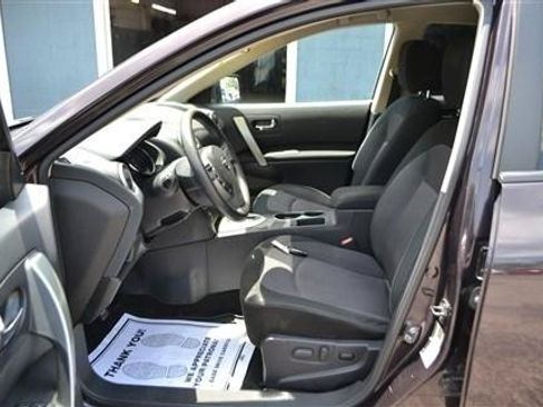 Used 2013 Nissan Rogue SV AWD/4WD image 10