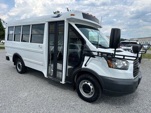 Used 2016 Ford Transit 250 138 RWD image 5