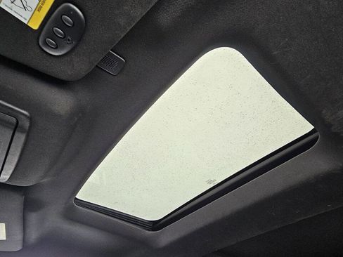 Used 2014 Ford Explorer Limited image 16