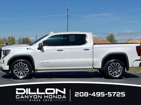 Used 2024 GMC Sierra 1500 Denali Ultimate AWD/4WD image 9