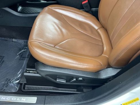 Certified 2023 Lincoln Nautilus Reserve w/ Equipment Group 201A image 14