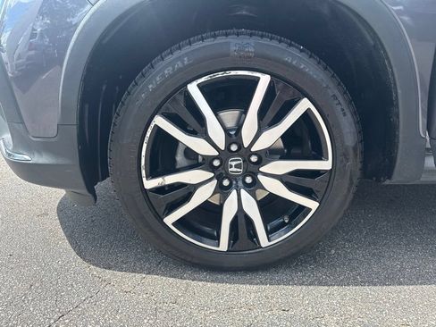Used 2019 Honda Pilot Touring image 42