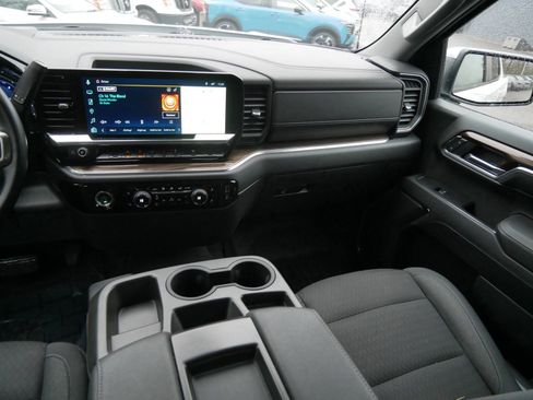 Used 2023 Chevrolet Silverado 1500 LT image 15