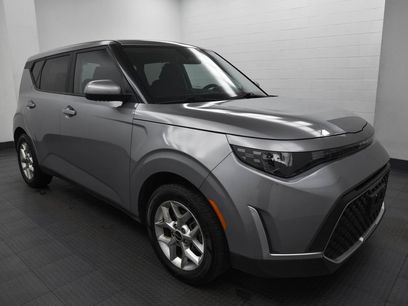 Used 2023 Kia Soul LX w/ Option Group 015
