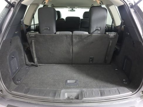 Used 2019 Nissan Pathfinder S image 31
