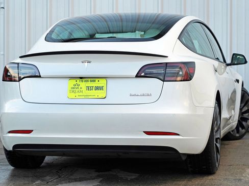 Used 2021 Tesla Model 3 Performance image 5