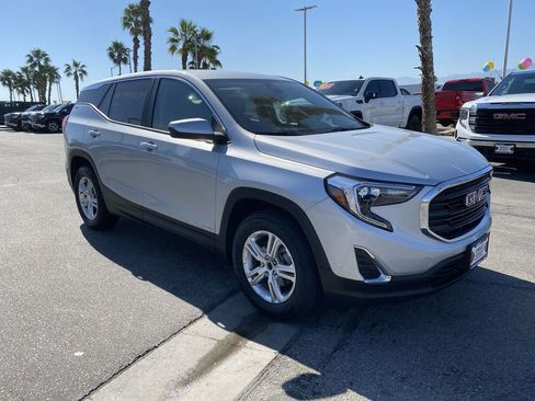 Used 2021 GMC Terrain SLE w/ LPO, Floor Liner Package image 36