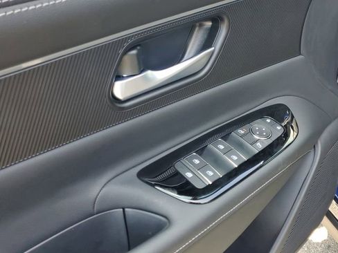 New 2025 Nissan Murano SV image 6