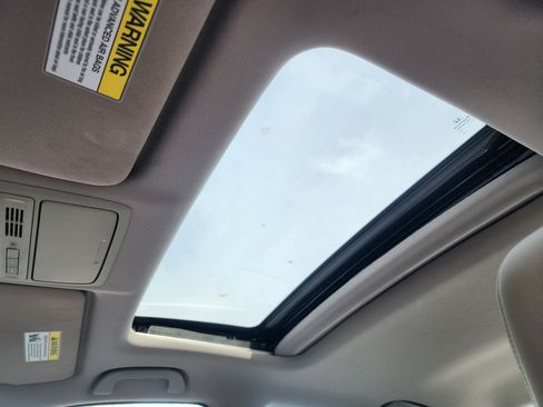 Used 2017 Honda Accord EX-L image 24