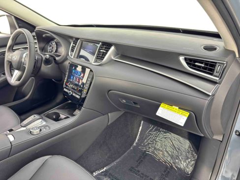 Used 2024 INFINITI QX50 Luxe image 14