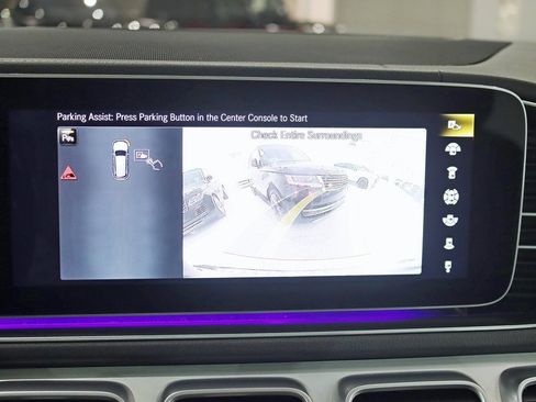 Used 2021 Mercedes-Benz GLS 580 4MATIC image 24