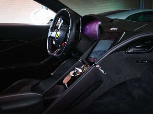 Certified 2021 Ferrari Roma RWD image 43