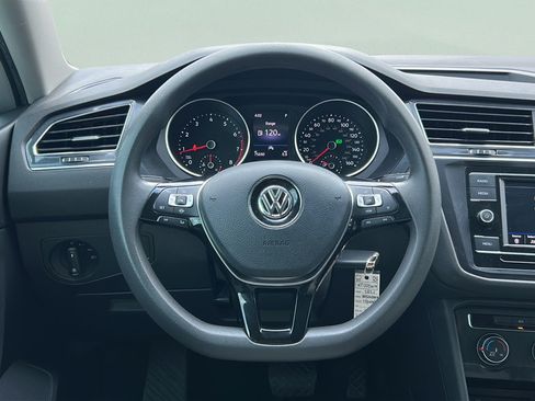 Used 2021 Volkswagen Tiguan S FWD image 18