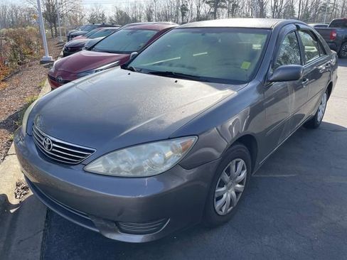 Used 2006 Toyota Camry LE image 1