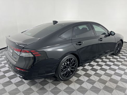 Used 2023 Honda Accord Sport image 13