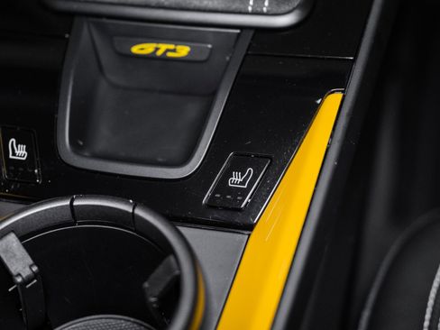 Used 2022 Porsche 911 GT3 image 42