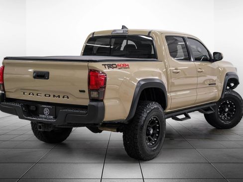 Used 2019 Toyota Tacoma TRD Off-Road AWD/4WD image 8