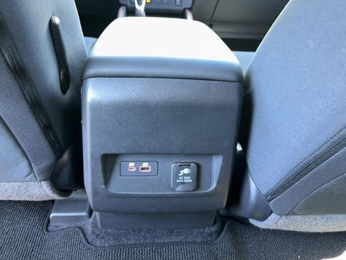 Used 2022 Nissan Frontier PRO-4X image 27