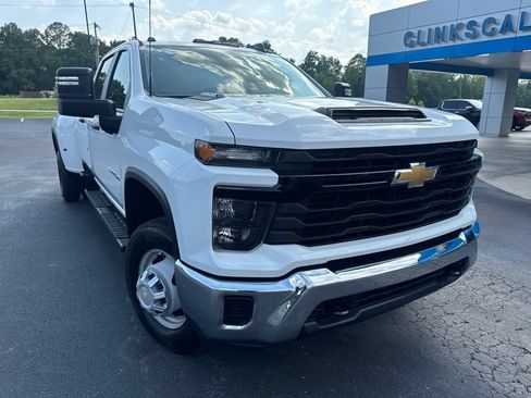 Used 2024 Chevrolet Silverado 3500 W/T w/ WT Convenience Package AWD/4WD image 2