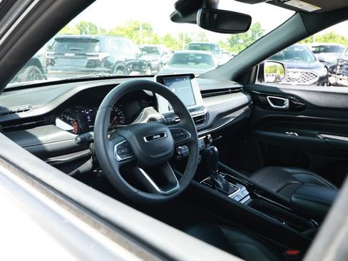 Used 2022 Jeep Compass Latitude FWD image 20