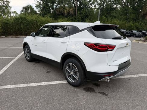 Used 2025 Chevrolet Blazer LT FWD image 5