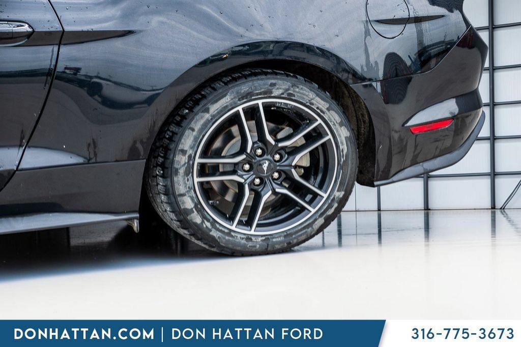 Used 2020 Ford Mustang Coupe RWD image 25