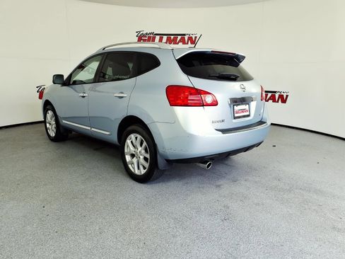 Used 2012 Nissan Rogue SL image 4