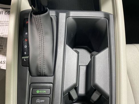 Certified 2024 Honda Accord EX image 28