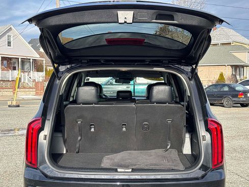 Used 2023 Kia Telluride LX image 15