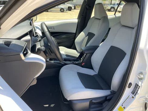 Certified 2025 Toyota Corolla SE FWD image 12