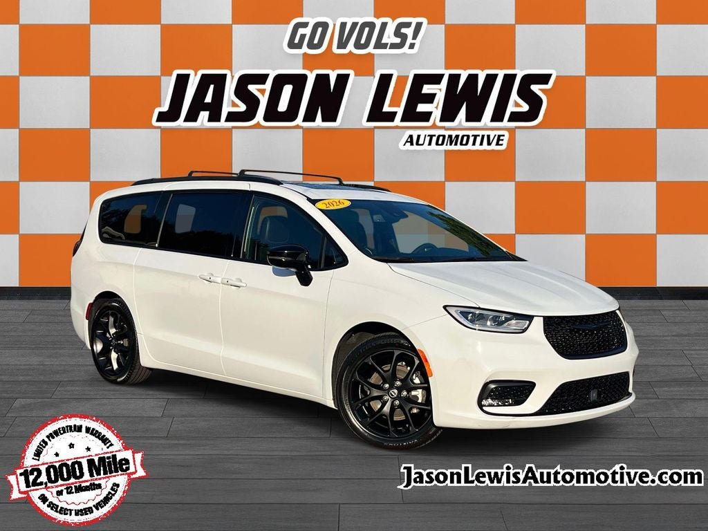 Used 2026 Chrysler Pacifica Limited w/ S Appearance Package FWD image 1