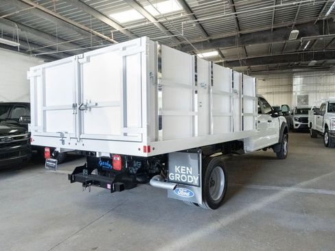 New 2026 Ford F450 XL w/ XL Chrome Package image 8