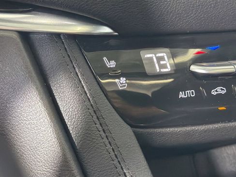 Used 2022 Cadillac XT5 Premium Luxury w/ LPO, Floor Liner Package AWD/4WD image 23