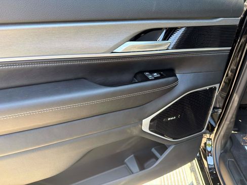 New 2026 Jeep Grand Wagoneer Limited AWD/4WD image 11