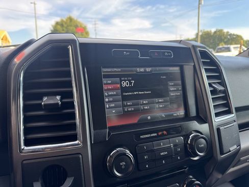 Used 2015 Ford F150 XLT w/ Equipment Group 302A Luxury RWD image 24