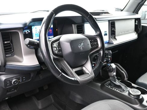 Used 2021 Ford Bronco Outer Banks AWD/4WD image 16